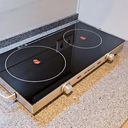 Lovely Fully Equipped Near Subway N7 Апартаменти Лісабон